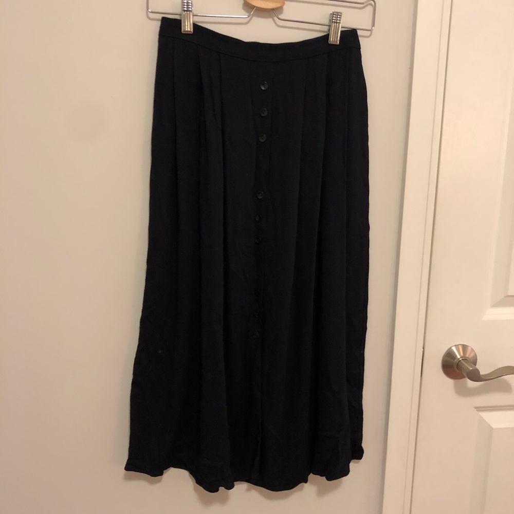 Flowy Midi Skirt